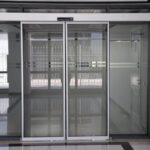 Which Glass Shower Double Doors Work Well for Large Bathrooms?